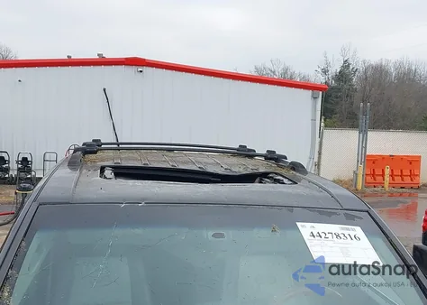 2007 Jeep Grand Cherokee Overland z USA, uszkodzony, nr VIN 1J8HR68257C667147